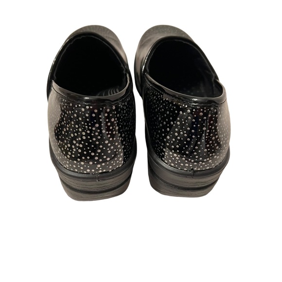 Easy Works by Easy Street Women’s Slip Resistant Clog Size 5M - Picture 4 of 6